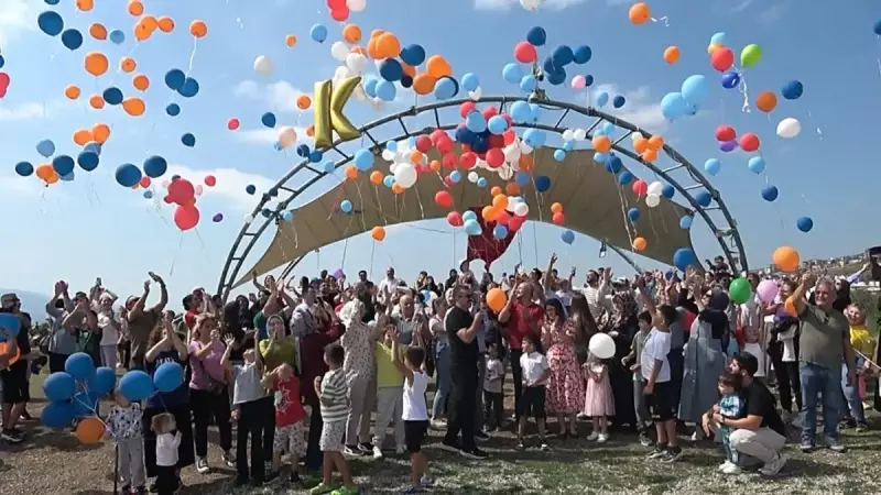 Kocaeli'de Minik Kâbe'nin Kanseri Yenme Sevinci: Gökyüzü Renklerle Dans Etti!