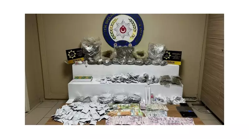 Kocaeli'nde Uyuşturucu Operasyonu: Üç Şüpheli Tutuklandı!