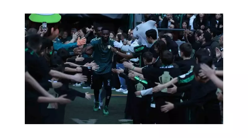 Kocaelispor'da Bomba Ayrılık! Appindangoe İle Yollar Ayrıldı