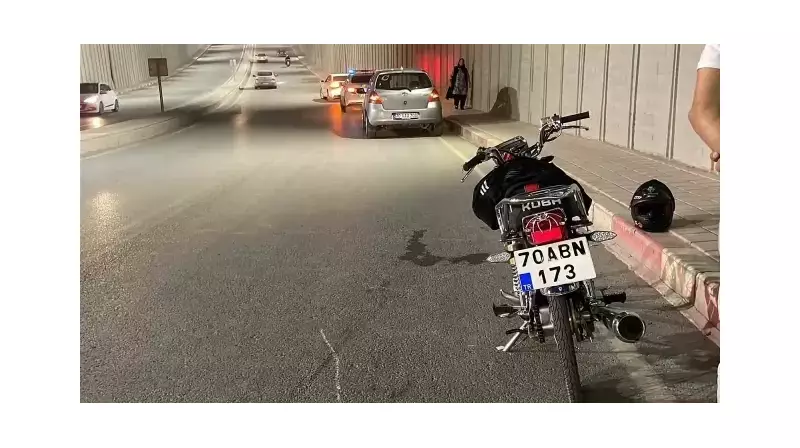 Korkunç Kaza! Aracıyla Bariyerlere Çarpan Sürücü Mucizevi Şekilde Kurtuldu