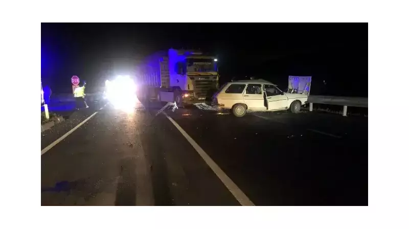 Korkunç Kaza: Otomobil ile Tır Çarpıştı, Sürücü Hayatını Kaybetti!