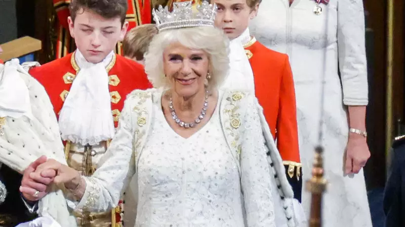 Kraliçe Camilla'nın Gençlik Yıllarından Cesaret Dolu Anı: Tacizciyi Tek Ayakkabıyla Püskürttü!