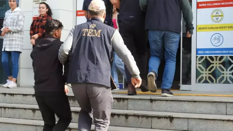 Kırşehir'de DEAŞ Operasyonu: 7 Gözaltı, Çok Sayıda Dijital Delil Ele Geçirildi