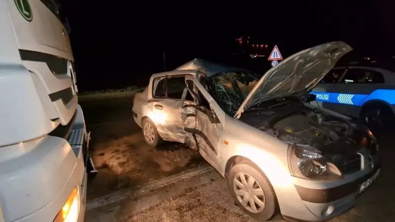 Kırıkkale'de Feci Kaza: Tır ile Otomobil Çarpıştı! 2'si Çocuk 6 Yaralı