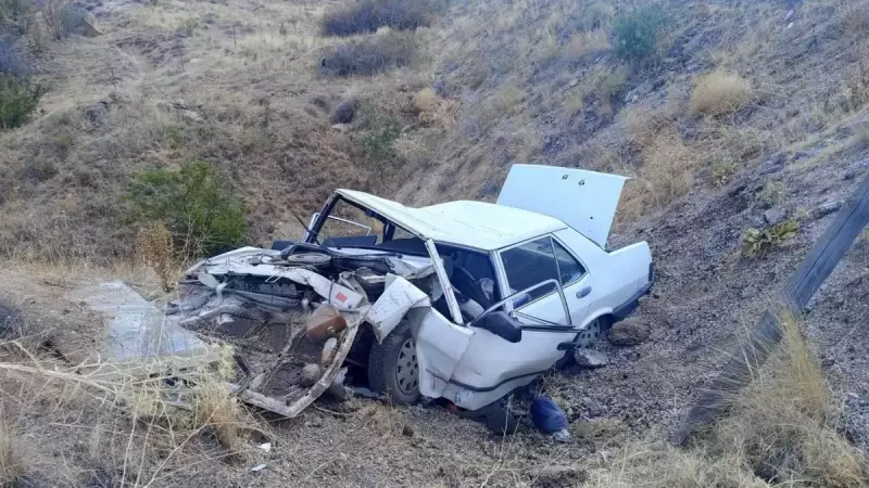 Kırıkkale'de Yaşanan Feci Kaza: Otomobil Uçuruma Uçtu, Hurdaya Döndü!