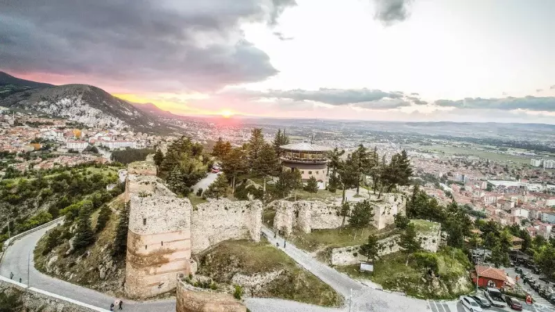 Kütahya'da Damak Çatlatan Lezzet Turu: Bu Sofraya Kimse Dayanamaz!