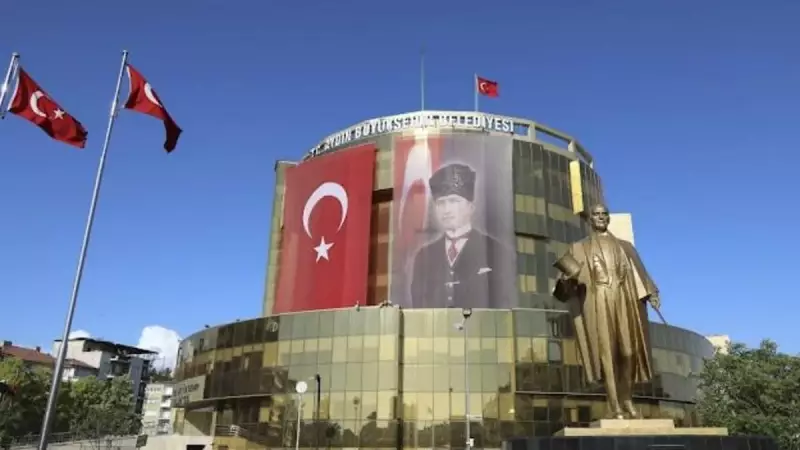 Kuşadası'nda Su Krizi: 14 Milyon TL Borca Rağmen Musluklar Akmaya Devam Ediyor!