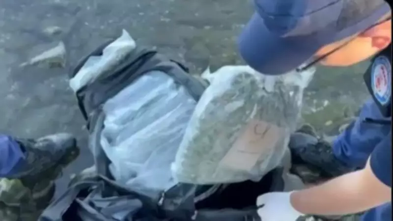 Kıyıda Şok Operasyon! Deniz Skuterinde 61 Kilo Esrar Ele Geçirildi