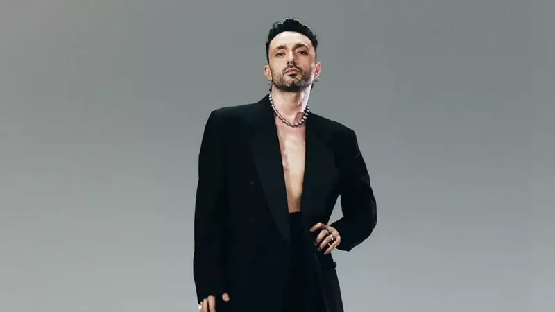 Mabel Matiz'in 'Saklambaç' Şarkısına Erişim Engeli İstemi: Bakanlık Harekete Geçti!