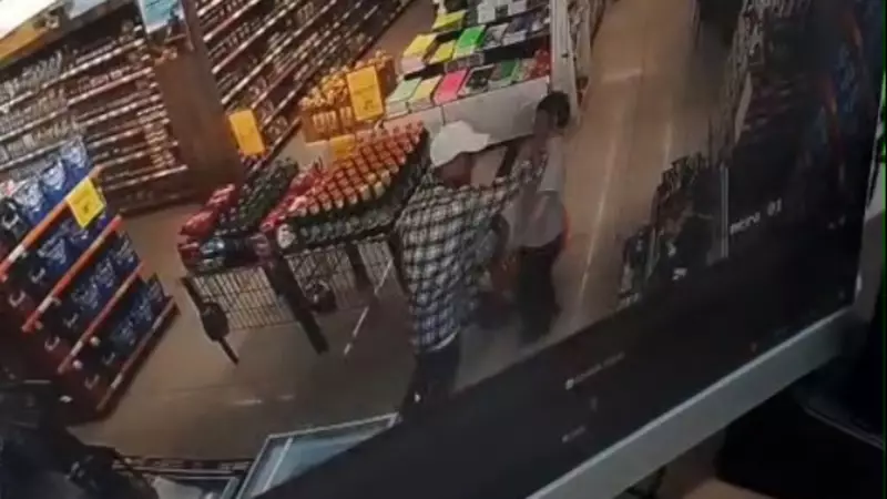 Manisa'da Otizmli Çocuğa Rezil Saldırı! Market Çalışanından Akıl Almaz Şiddet