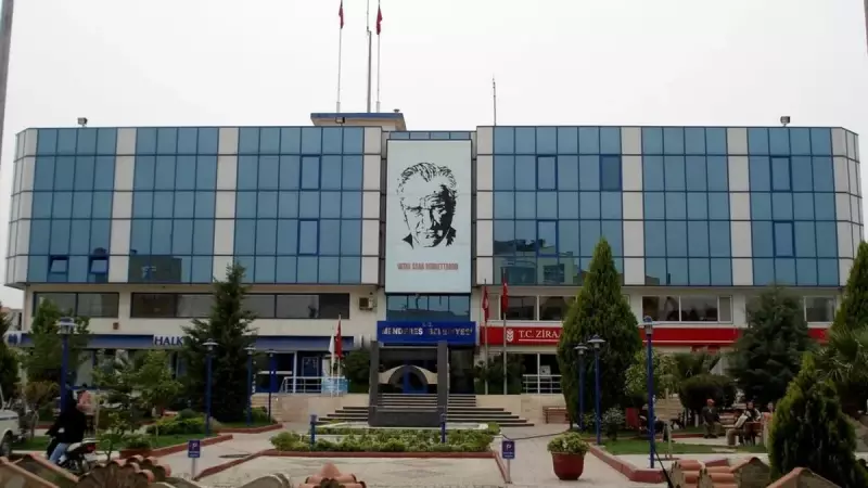 Menderes'te Taşınma Zamanı: Ev Sahipleri Yine Kapıları Açıyor!