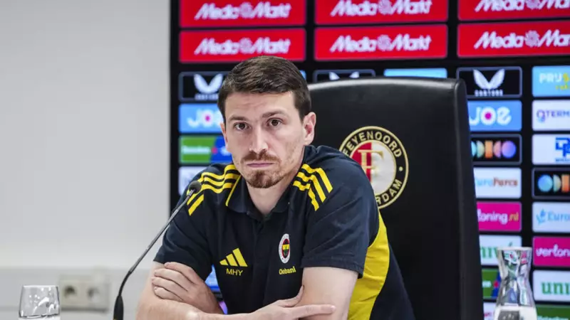 Mert Hakan Yandaş'tan Sert Tepki: 'Biz Utanıyoruz, Onlar da Utanır Umarım!' | Fenerbahçe'nin Yıldızından Çarpıcı Açıklamalar