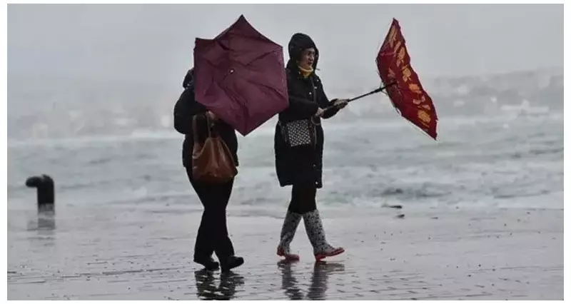 Meteoroloji Uyardı: Hafta Sonu İçin Kuvvetli Sağanak ve Fırtına Alarmı!
