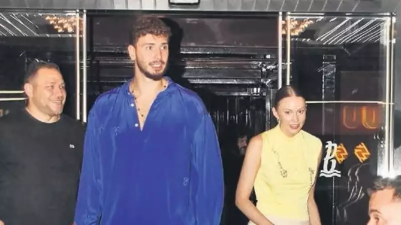 Milli Basketbol Takımı'nın Zafer Coşkusu: 12 Dev Adam'dan Gümüş Gece Kutlaması