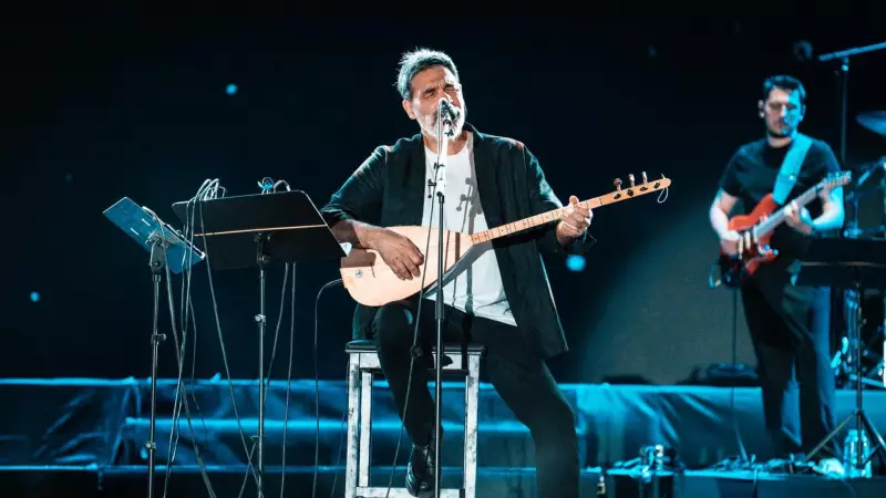 Ümit İsalak'tan Neşet Ertaş Sitemi: 'Büyük Ustayı Siyaset Arenasına Çekmeyin'