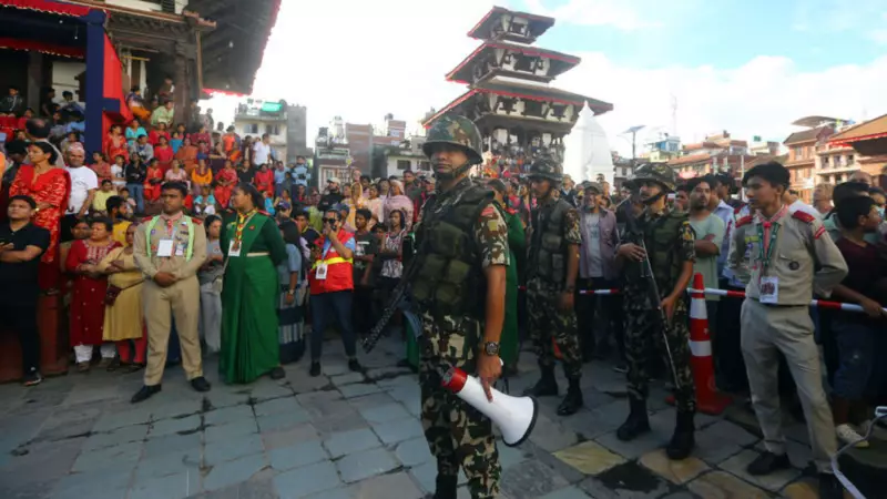 Nepal'de Siyasi Kriz Sonrası Normalleşme: Karki Geçici Başbakan, Kısıtlamalar Kalkıyor