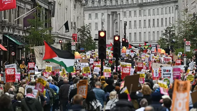 İngiltere'de Trump Ziyareti Gaza Protestosuyla Gölgelendi: Sokaklar Dolup Taştı!
