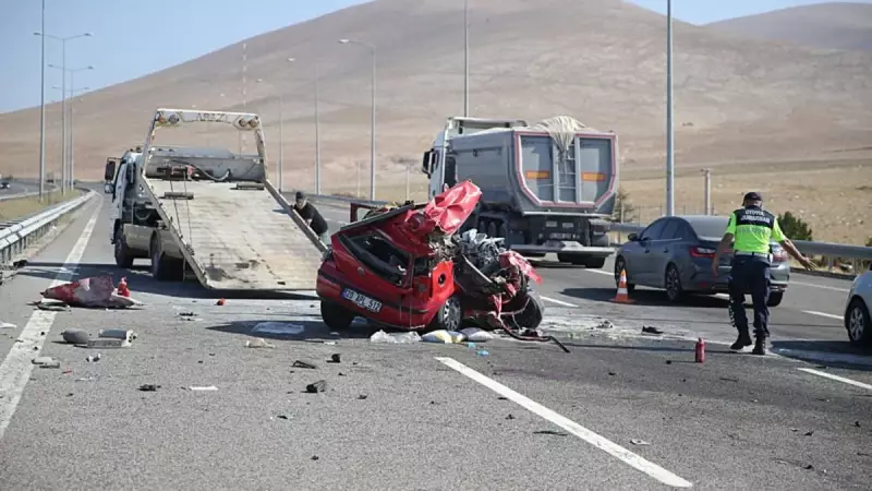 Niğde'de Feci Trafik Kazası: 3 Can Yitirildi, Acı Dolu Saatler!