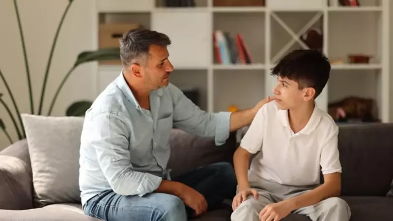 Çocuğunuzla İletişimin Altın Kuralı: 'Anlaşıldığını Hissetmek' Nasıl Sağlanır?