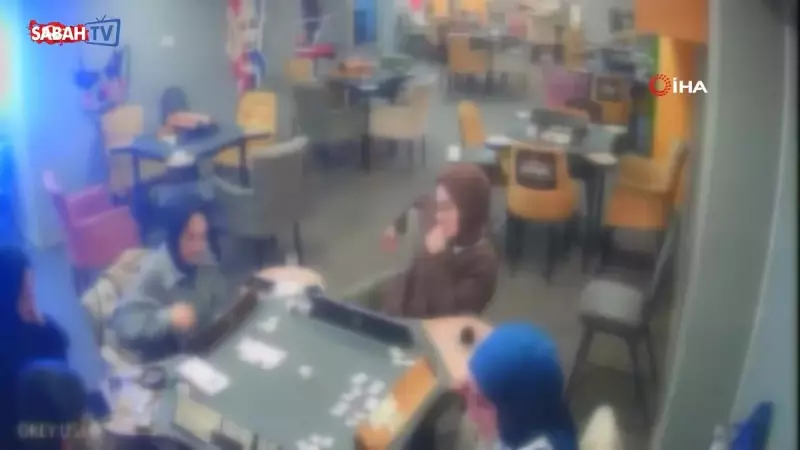 Okey Masasında Dehşet! Bıçaklı Saldırgan Oyun Salonunu Birbirine Kattı