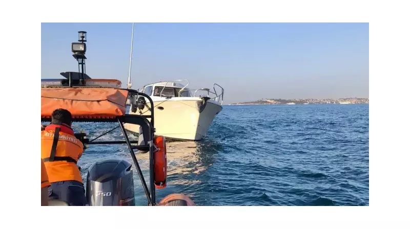 Ortaköy'deki Tehlikeyi Atlattık! Sürüklenen Tekne Son Anda Kurtarıldı