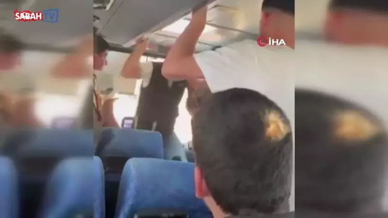 Otobüste Kıyamet Koptu! Şoför ve Yolcu Arasında İnanılmaz Arbede - Görüntüler Sosyal Medyayı Salladı