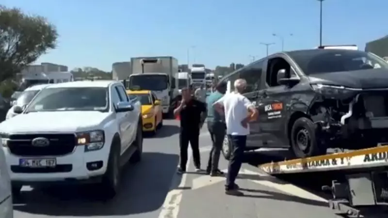 Otoyolda Peçete Satarken Zincirleme Kaza Kurbanı Oldu! Tekerlekli Sandalyeli Genç Feci Şekilde Ezildi