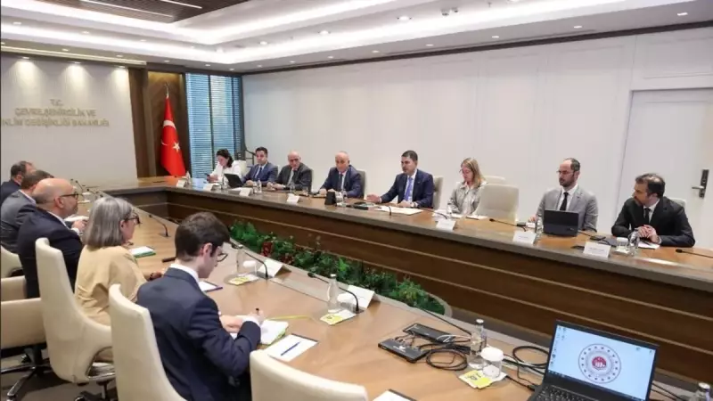 Portekizli Bakan'dan Türkiye'ye Büyük Övgü: 'Deprem Bölgesindeki Çalışmalarınıza Hayran Kaldım!'