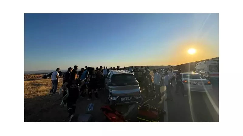 Şırnak'ta Feci Trafik Kazası: 4 Yaralı - Ani Buzlanma Hayatları Kararttı!