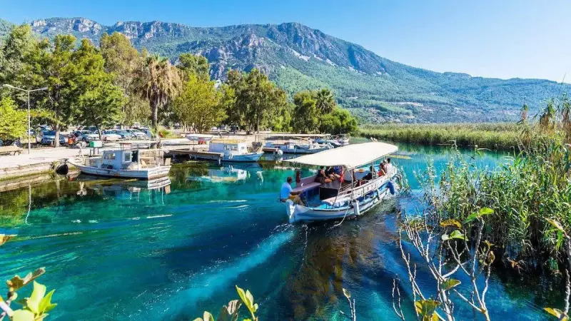 Ruhunuzu Arındıracak 10 Doğa Terapisi Rotası: Türkiye'nin Saklı Cennetlerinde İçsel Yolculuk