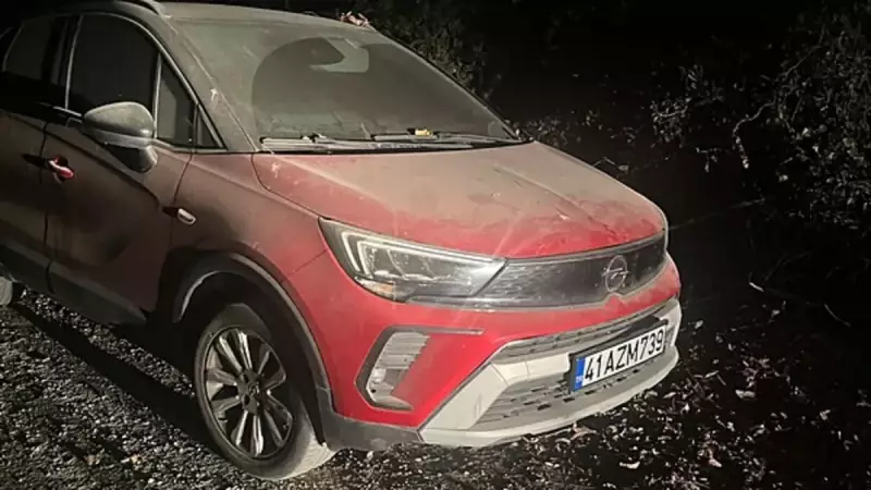 Sakarya'da Kanlı İnfazın Sır Perdesi Aralanıyor: Kaçış Aracı Ele Geçirildi!