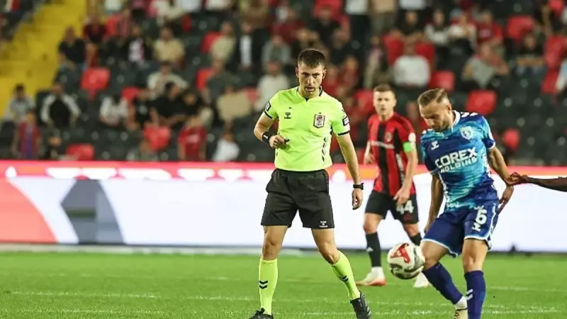 Samsunspor'dan Hakem Kararlarına Fırtına Gibi Tepki: 'Emeğimiz Çöpe Atıldı!'