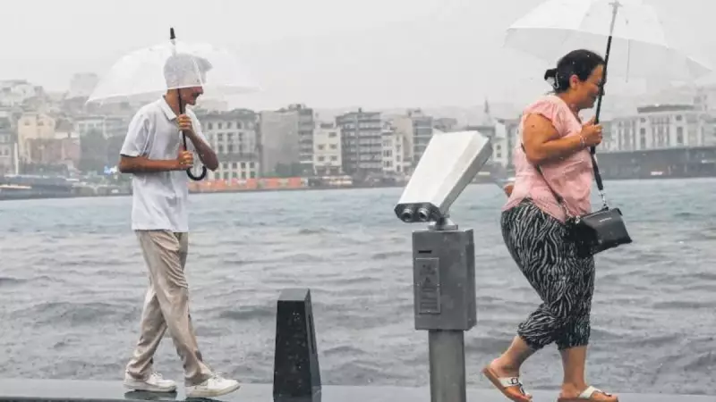İstanbul'da Hafta Sonu Yağmur Var! İşte Saat Saat Hava Durumu Tahmini