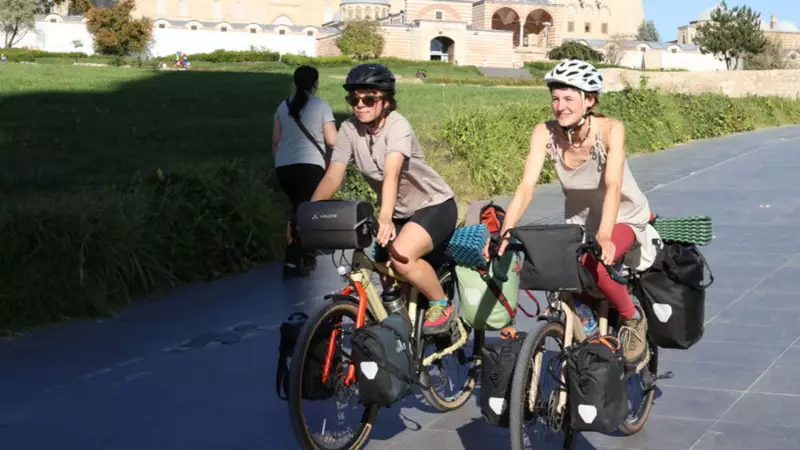 İsviçreli Bisiklet Tutkunlarından Muhteşem Türkiye Turu: Pedallar Anadolu'da Dönüyor!