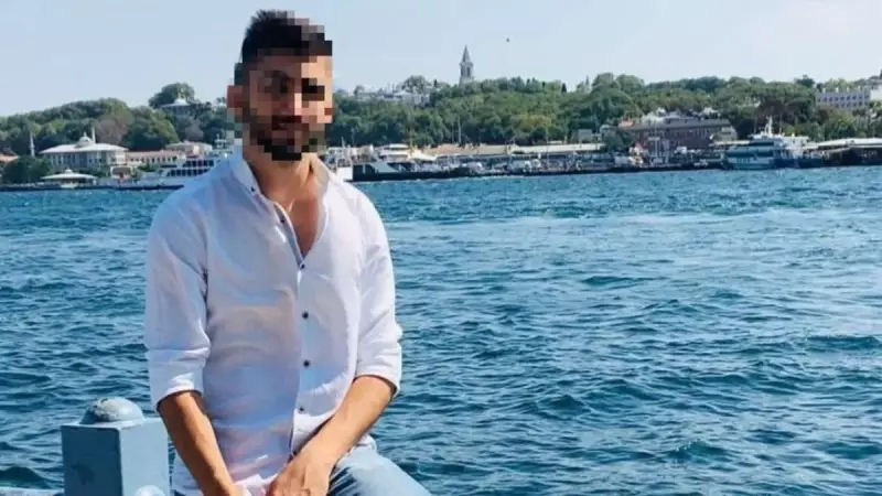 Taksi Bekletme Kavgası Mahkemelik Oldu: Müşterilerin Sohbeti Şoförü Çıldırttı!