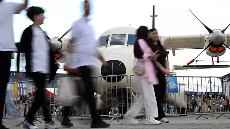 Teknofest İstanbul'da Final Rüzgarları Esiyor: Gökyüzü Renkli Gösterilere Sahne Oldu!