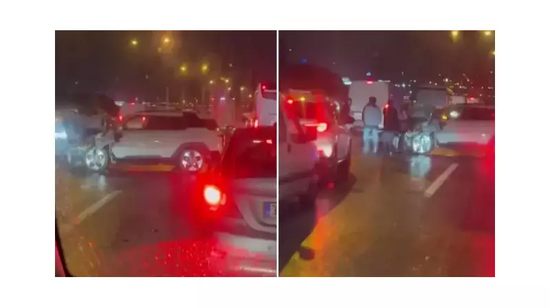 Tem Otoyolu'nda Zincirleme Kaza: 17 Araç Birbirine Girdi, 1 Yaralı