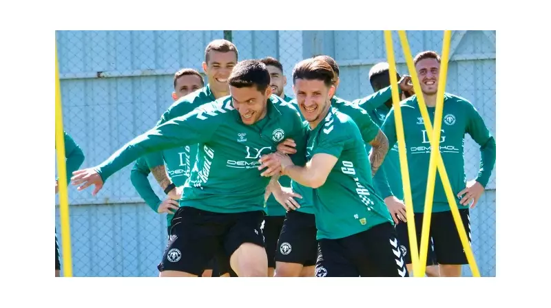 Tümosaş Konyaspor, Galatasaray Devrine Hazır! İşte Muhteşem Forma ve Heyecan Dolu Hazırlıklar