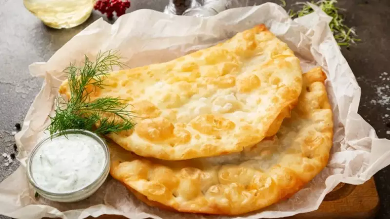 Çıtır Çıtır, Sulu Sulu: Bu Börek Tarifi Ağızları Sulandırıyor! İşte Sır Gibi Saklanan Lezzet