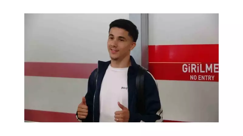 Trabzonspor, Fransız Yıldız Benjamin Bouchouari'yi Transfer Etti! Fırtına'nın Yeni Yıldızı Kim?