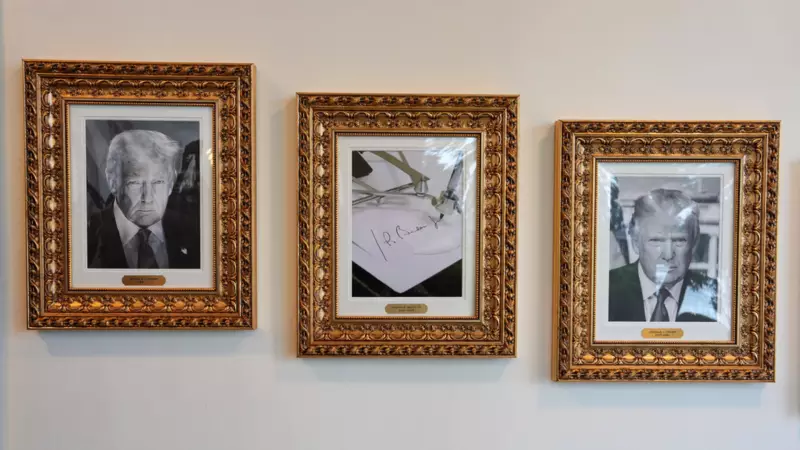 Trump'tan Biden'a Otomatik İmza Darbesi: 'Ben Yokken İşler Yürüyor' İronisi