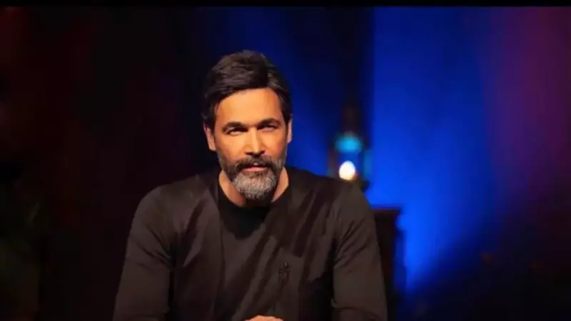 Uğur Işılak'tan Sahnede Rest! 'Çakal Sürüsü Aramızı Bozamaz' Dedi, Herkes Büyüledi