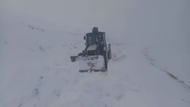 Van Gölü'nde Tekne Kazası: Eylül'de Mahsur Kalan Yolcuların Dramı ve Kurtarma Hikayesi