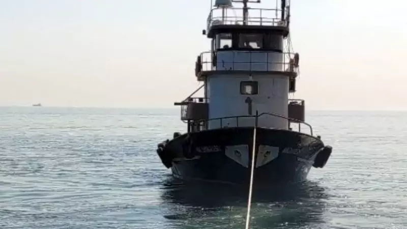 Yeşilköy Açıklarında Tekne Faciası: Rüzgarın Pençesindeki 3 Kişi, Mucizevi Kurtarılış Hikayesi!