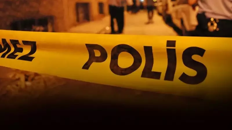 İzmir'de Dehşet Verici Olay: 16 Yaşındaki Genç, Babasını Öldürdü, Annesini Yaraladı!