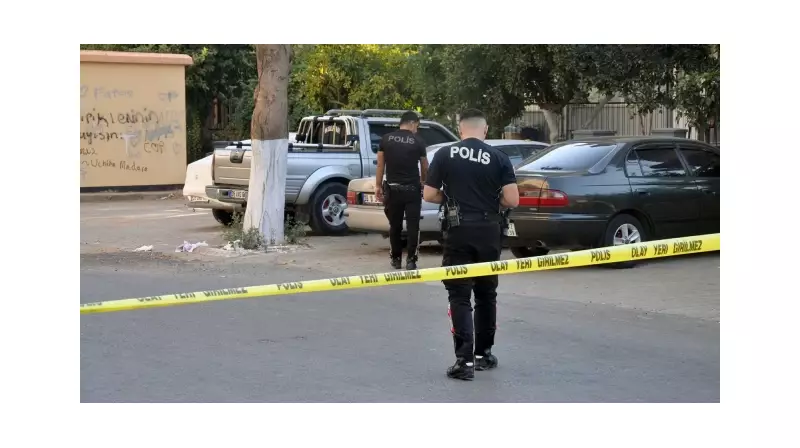 İzmir'de Silahlı Arbede: 2 Kişi Yaralandı, Sokaklar Kan Gölüne Döndü!