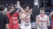 12 Dev Adam'dan Tarihi Yarı Final Maçı! Türkiye - Yunanistan Basketbol Maçı Ne Zaman, Hangi Kanalda?