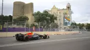 Azerbaycan GP'de Fırtına Gibi Esen Verstappen: Kaza, Drama ve Zafer!
