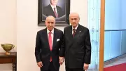 Bahçeli'den Sürpriz Ziyaret: Eski Meclis Başkanı Hikmet Çetin ile Görüştü