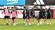 Beşiktaş'ta Derbi Rüzgarları Esiyor! Kartal, Fenerbahçe Maçı İçin Kolları Sıvadı